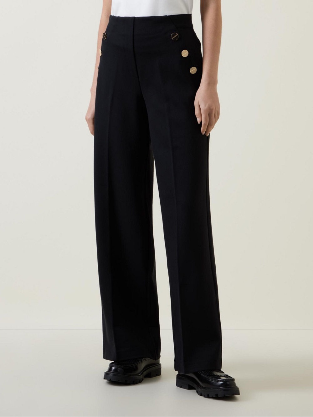 Spanx The Perfect Pant Button Wide Leg in Black Size Medium
